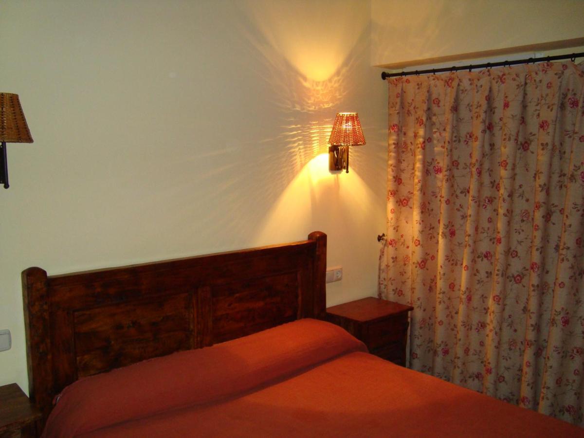 Hotel Charle Jaca Zewnętrze zdjęcie