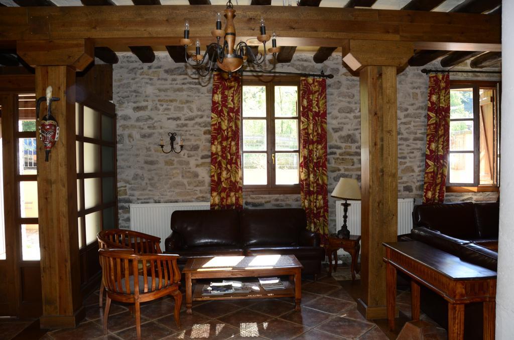 Hotel Charle Jaca Zewnętrze zdjęcie