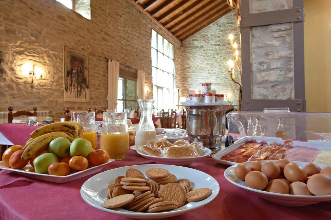 Hotel Charle Jaca Zewnętrze zdjęcie