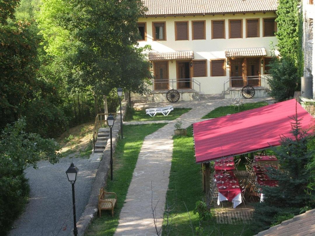 Hotel Charle Jaca Zewnętrze zdjęcie