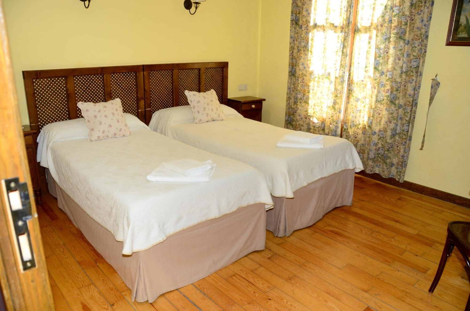 Hotel Charle Jaca Pokój zdjęcie