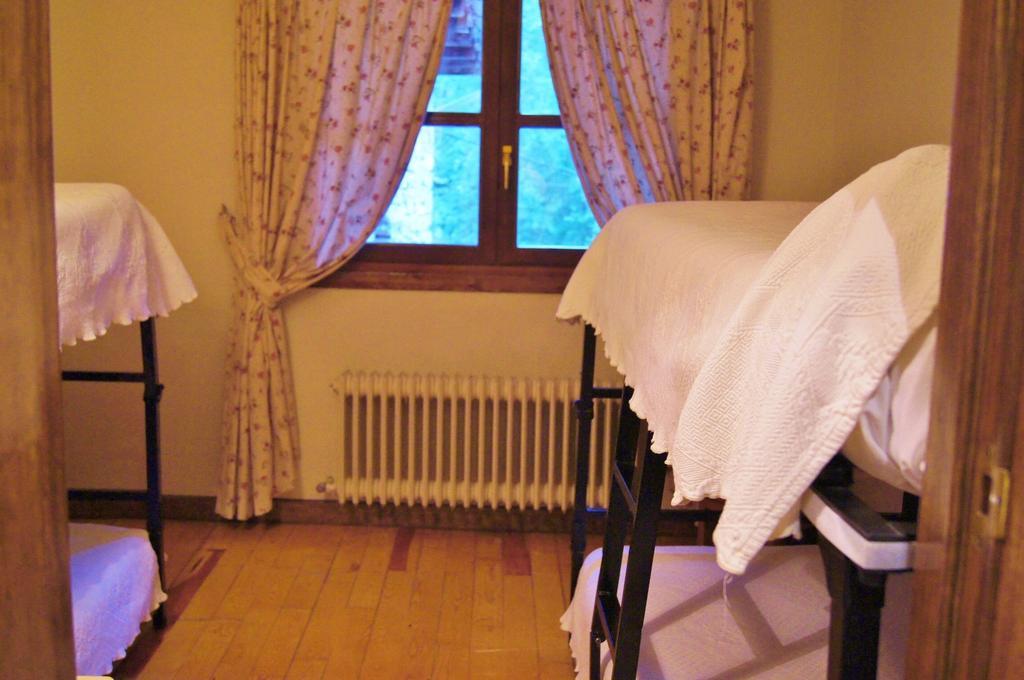 Hotel Charle Jaca Zewnętrze zdjęcie